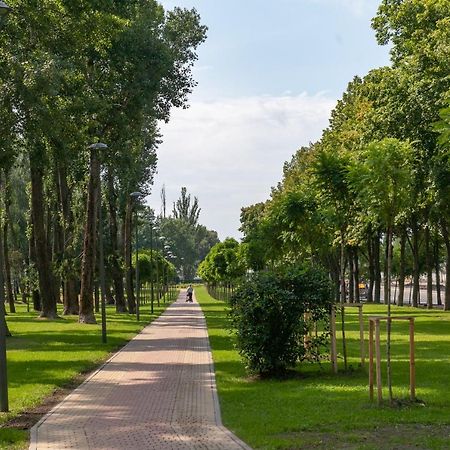 Apartmán Жд Вокзал Пр Победы 67-В Метро Нивки Парк Шулявка Kyjev Exteriér fotografie